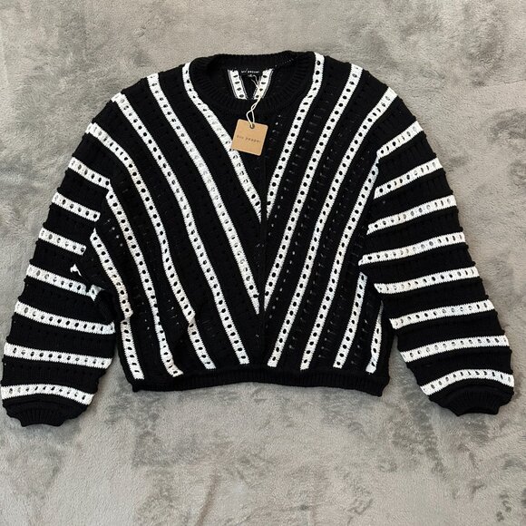 NWT Blu Pepper Chevron Black Open Knit Sweater Women's MEDIUM - Picture 2 of 7